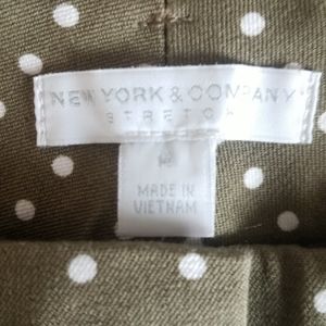 New York & Company Capri  Size 14
